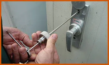 Northville MI Locksmith Store Northville, MI 248-733-4976 - 5-lock-opening